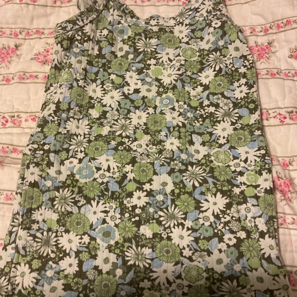 Green flower tank top